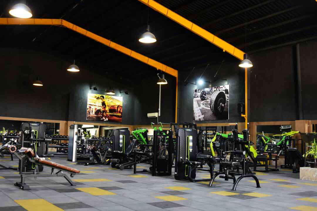 FITNESS CLUB